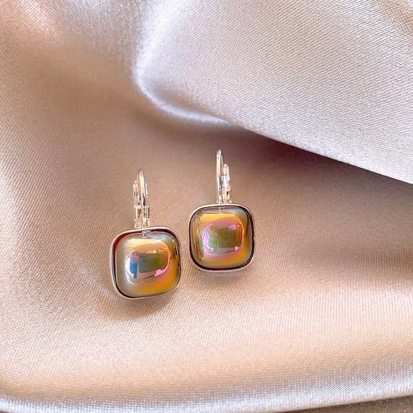 GOLICC Polar Color Square Ear Buckle Earrings - Picture 10 of 12